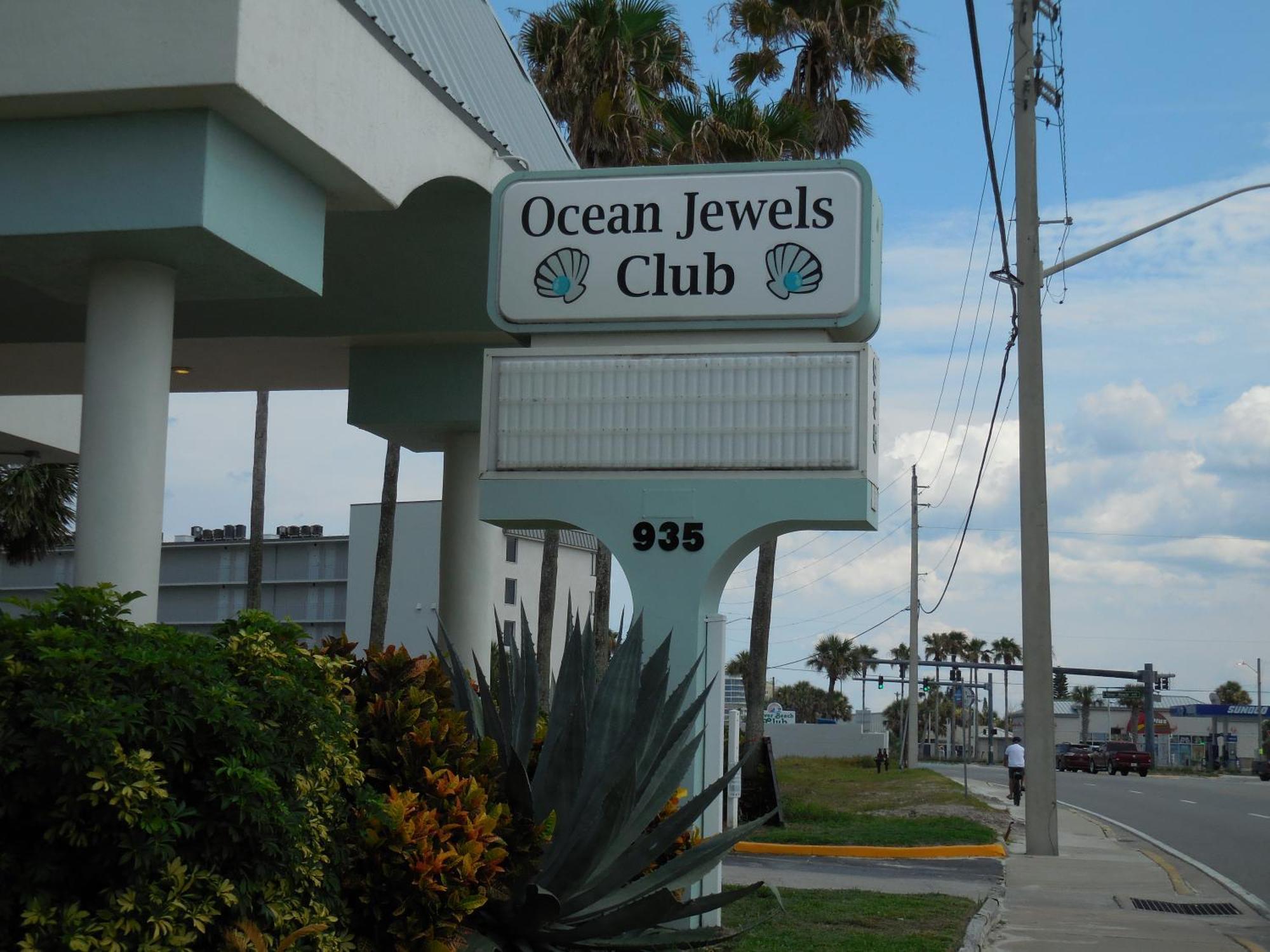 Beachside Bliss Ocean Views & Endless Fun Daytona Beach! エクステリア 写真
